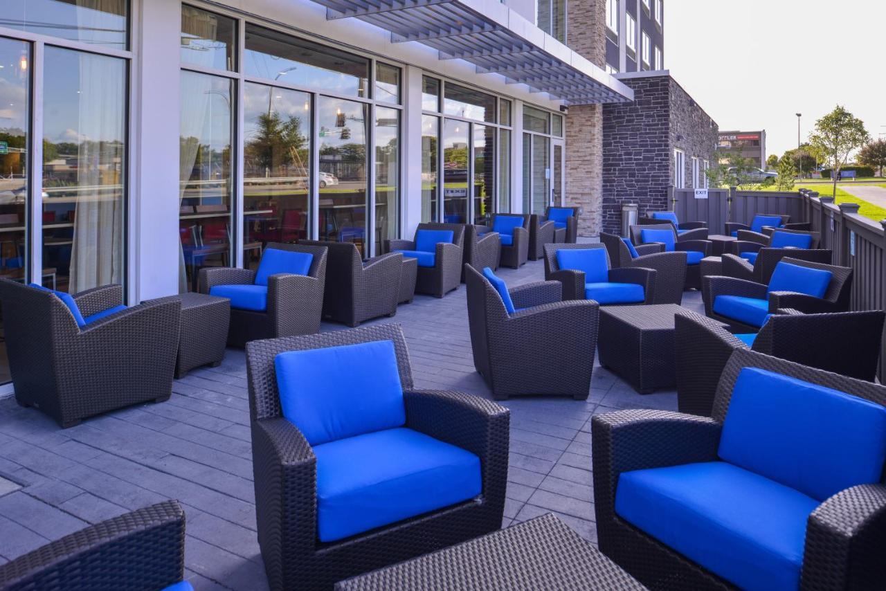 Holiday Inn Express & Suites - Mall Of America - Msp Airport By Ihg Bloomington Exterior photo